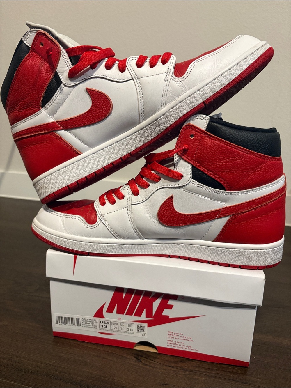 Nike Air Jordan 1 Retro High OG - White/Red/Black